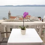 In With Sea View, Balcony, Air Conditioning Wifi 3340-8 Appartement *