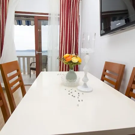 In With Sea View, Balcony, Air Conditioning Wifi 3340-8 * Pisak